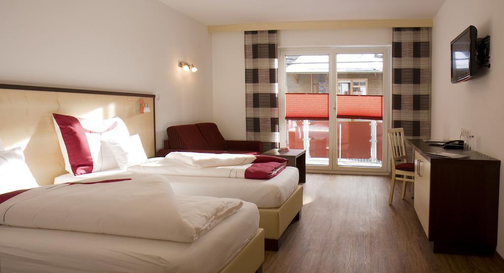 Sporthotel Bergheim ゼルデン エクステリア 写真